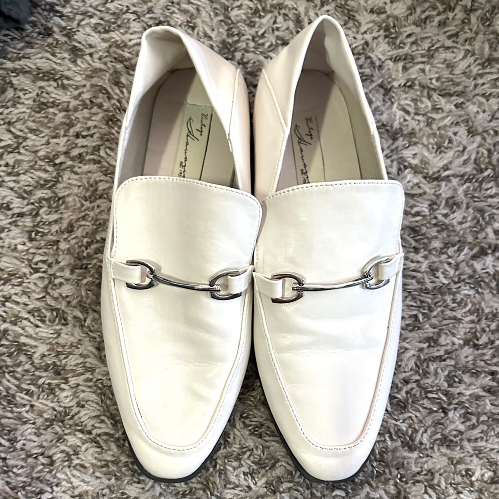 Vintage Havana Off-White Loafers, Women’s dress shoes Size 8 Never Worn no tags